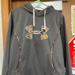 UA Hoodie, Size M